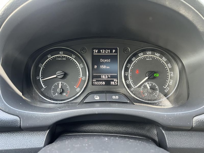 Škoda Fabia (2012) RS 1,4 TSi 132 Kw DSG  ČR!!! - fotka 14 z 20