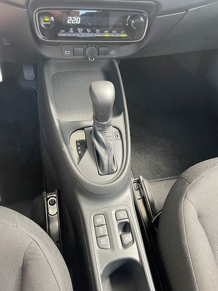 Toyota Aygo 1,5 Active - fotka 9 z 10