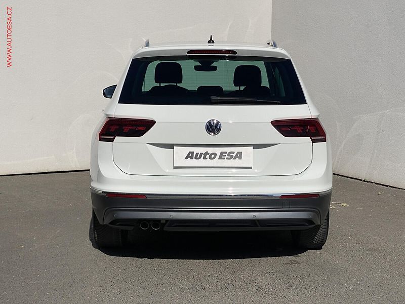 Volkswagen Tiguan (2019) 2.0 TDi, Highline, LED - fotka 5 z 18