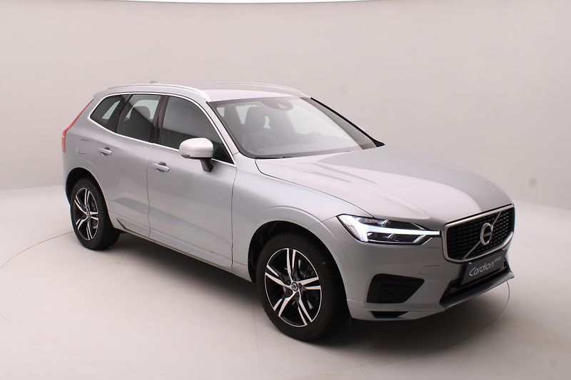 Volvo XC60 D4 AWD R-DESIGN AUT - fotka 16 z 44