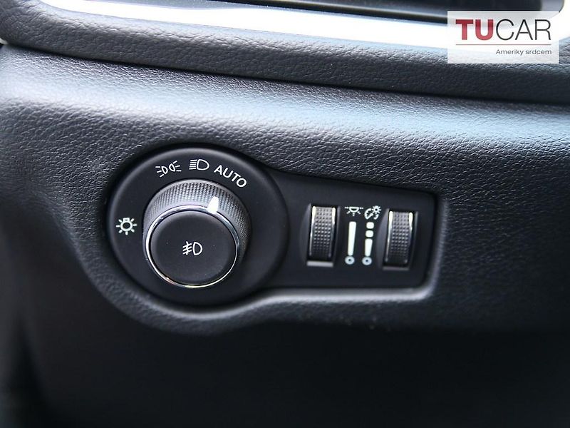 Chrysler Pacifica (2026) Select 3.6 V6 AWD - fotka 29 z 42