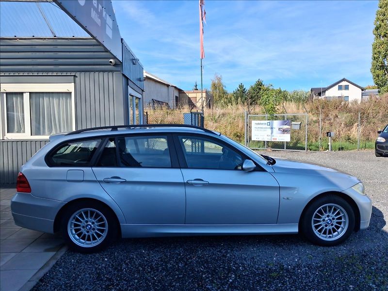 BMW Řada 3 2,0 390L - fotka 8 z 13