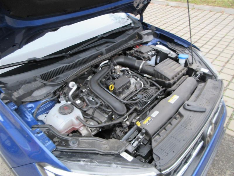 Volkswagen Taigo 1,0 TSi, LED, Navi, Vyhř. sed. - fotka 27 z 28