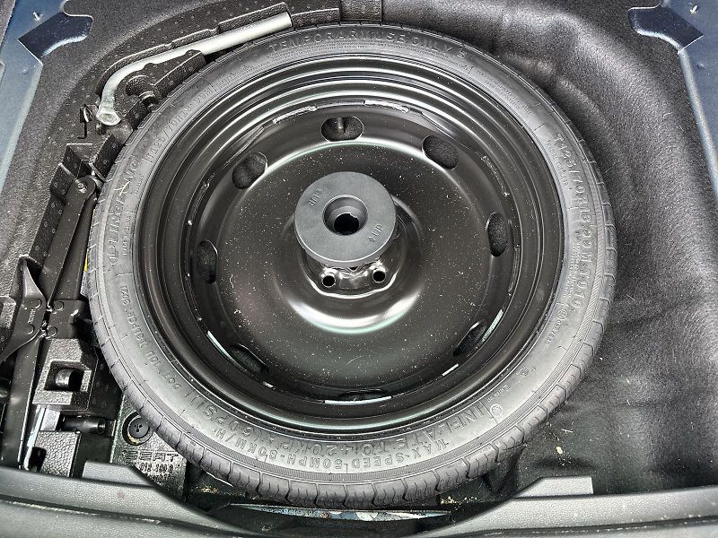 Škoda Karoq (2022) 1.5 TSI DSG Style - fotka 29 z 31