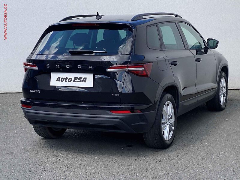 Škoda Karoq (2023) 2.0 TDi 4x4, Ambition, DSG, - fotka 4 z 20