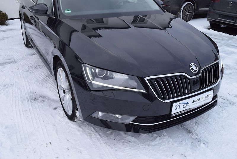 Škoda Superb (2017) 1.4TSI 92kwSTYLE XEN NAVI APP  - fotka 4 z 49