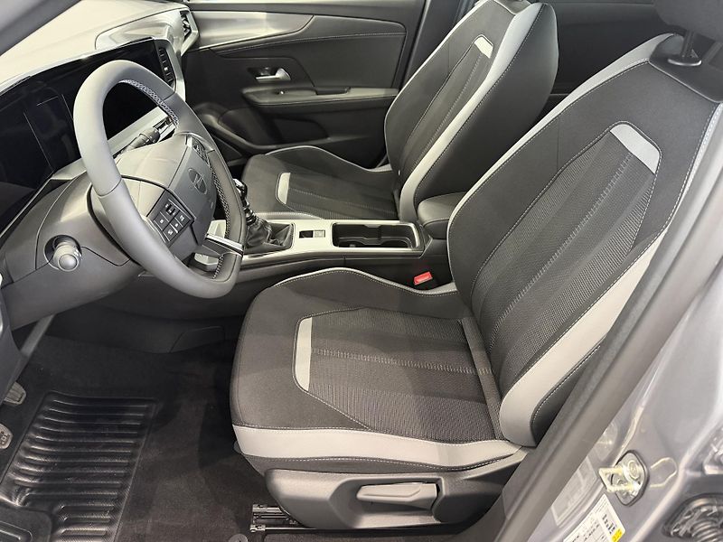 Opel Mokka (2026) GS 1.2 TURBO - fotka 8 z 17