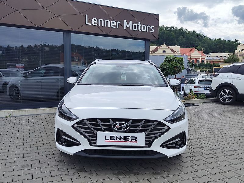 Hyundai i30 1.5 T-GDI/117kW Smart Navi - fotka 2 z 34