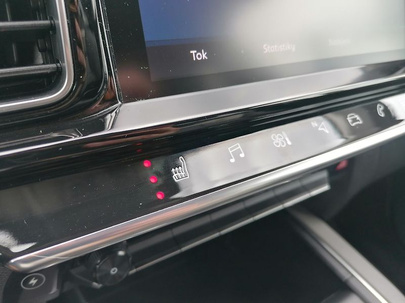 Citroën C5 Aircross (2021) 1.6 Hybrid Plug-in 225E - fotka 22 z 43