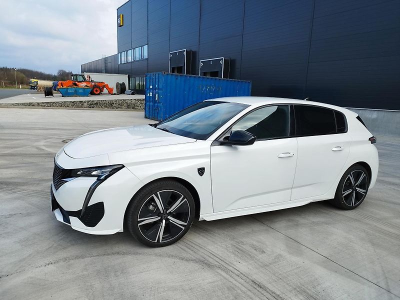 Peugeot 308 GT,PURE TECH 1.2i,96KW, 6900KM - fotka 8 z 36