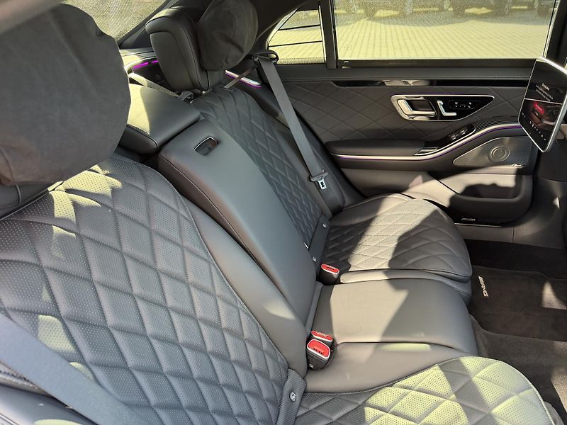 Mercedes-Benz Třídy S (2025) S450d 270kW AMG LONG TV NT R21 - fotka 31 z 50