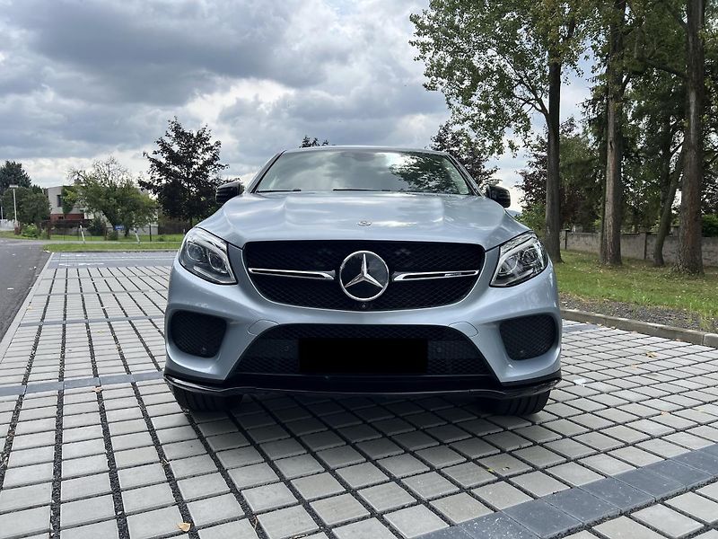 Mercedes-Benz GLE 43 AMG COUPE 287 kW - fotka 2 z 27