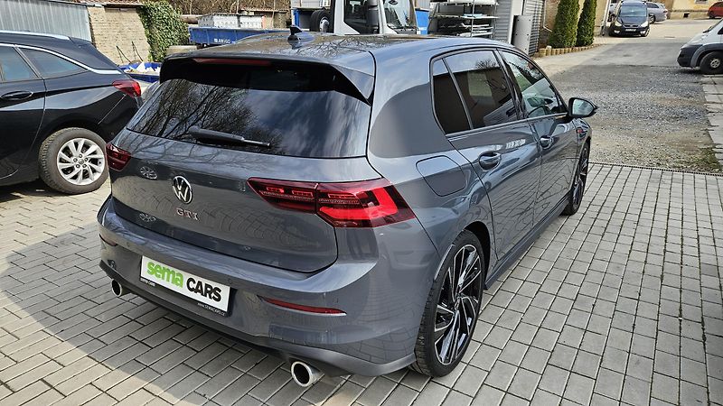 Volkswagen Golf (2023) GTI 2.0TSI 180kW DSG - fotka 5 z 36
