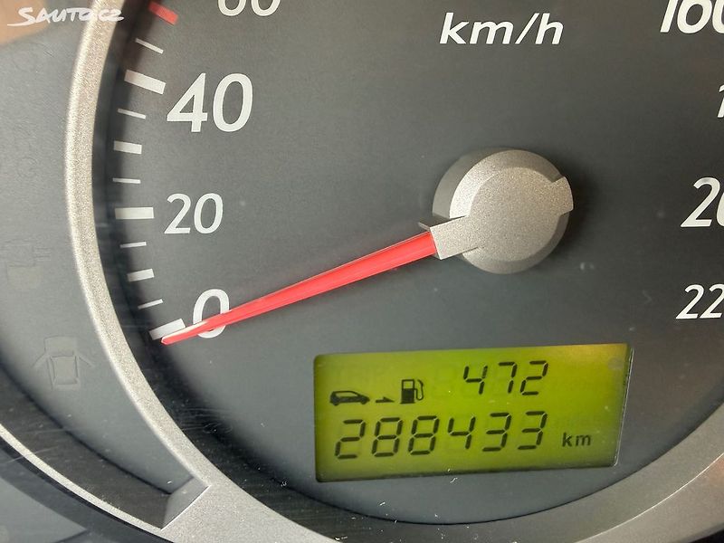 Hyundai Tucson (2005) 2.0CRDi, 4x4, 82kw Původ ČR - fotka 18 z 21