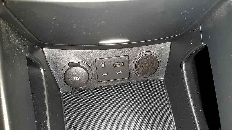 Na první pohled je vidět, že původní majitel byl na auto opatrný.