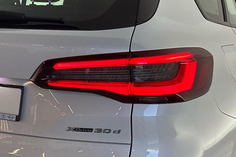 BMW X5 xDrive30d - fotka 5 z 30