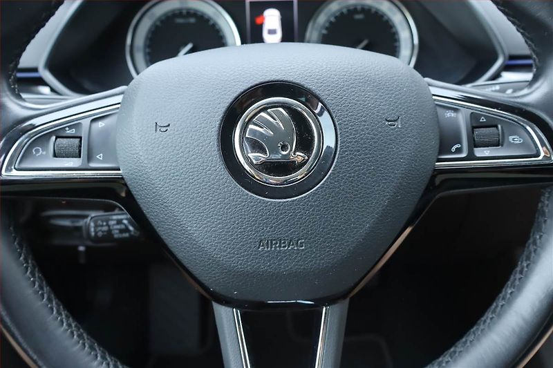 Škoda Superb (2016) Laurin&Klement 2.0 TDI - fotka 23 z 30