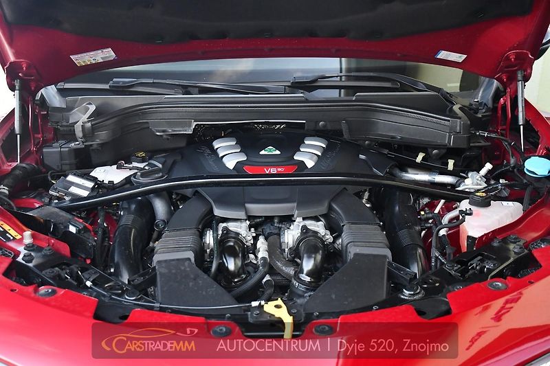 Alfa Romeo Stelvio 2.9V6 Bi-T.382 kW QUADRIFOGLIO - fotka 53 z 56