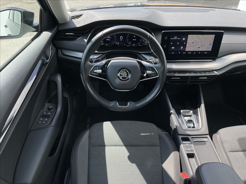 Škoda Octavia 1,4 TSI DSG Combi Ambition  iV - fotka 7 z 24