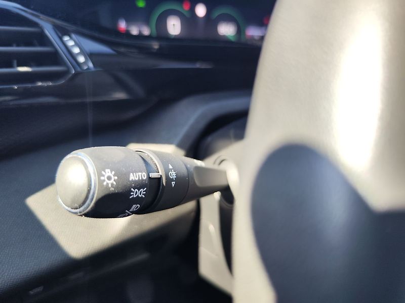Peugeot 308 1.2 Puretech/96kW Active S&S - fotka 26 z 31