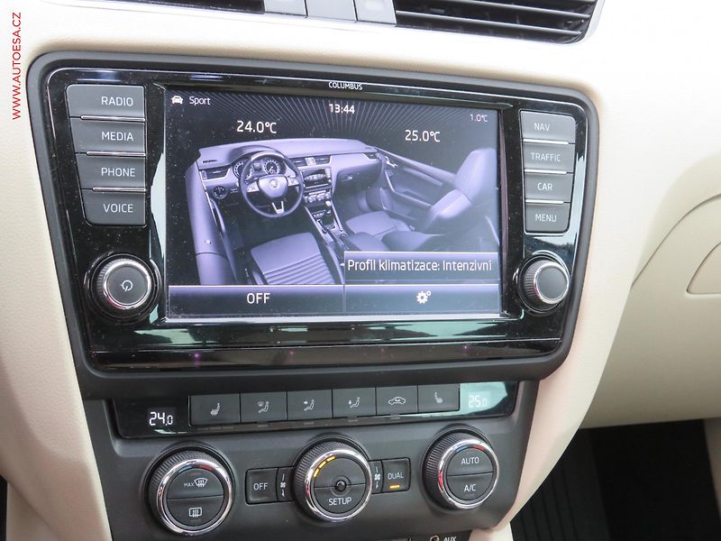 Škoda Octavia (2013) 2.0TDi, Bixen, navi, kamera - fotka 18 z 36