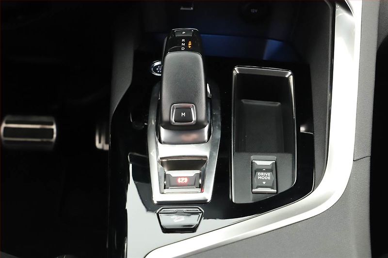 Peugeot 3008 (2021) 1.2 PureTech - fotka 18 z 20