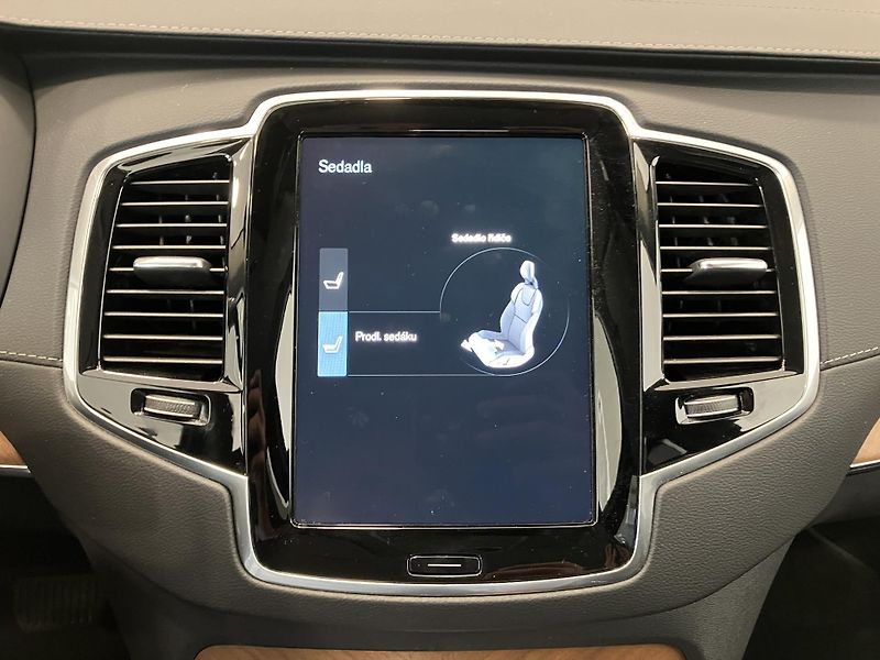 Volvo XC90 B5 AWD INSCRIPTION AT8, ČR - fotka 38 z 49