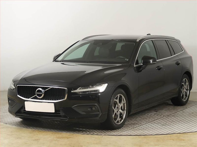 Volvo V60 (2019) D3 2.0, Serv.kniha, Kůže, Navi - fotka 2 z 18