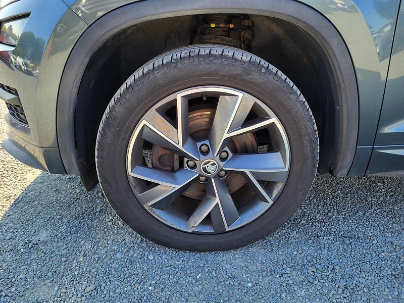 Škoda Kodiaq 2.0 TDi DSG 4x4 SPORTLINE - fotka 36 z 47