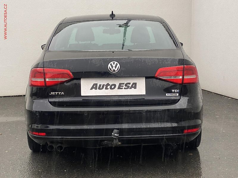 Volkswagen Jetta (2014) 2.0 TDi, DSG, bixen, TZ - fotka 5 z 20
