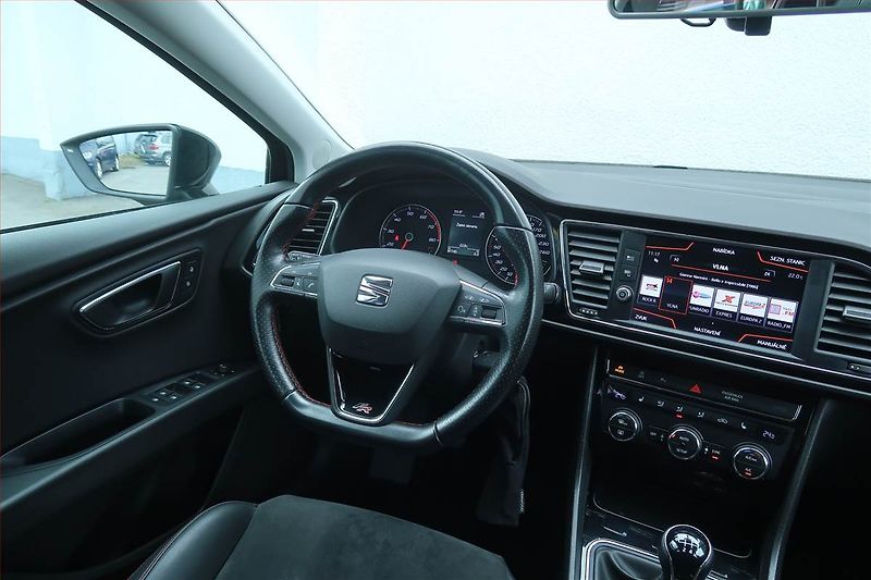 Seat Leon (2017) 1.4 TSI, Kůže, Tempomat - fotka 7 z 23