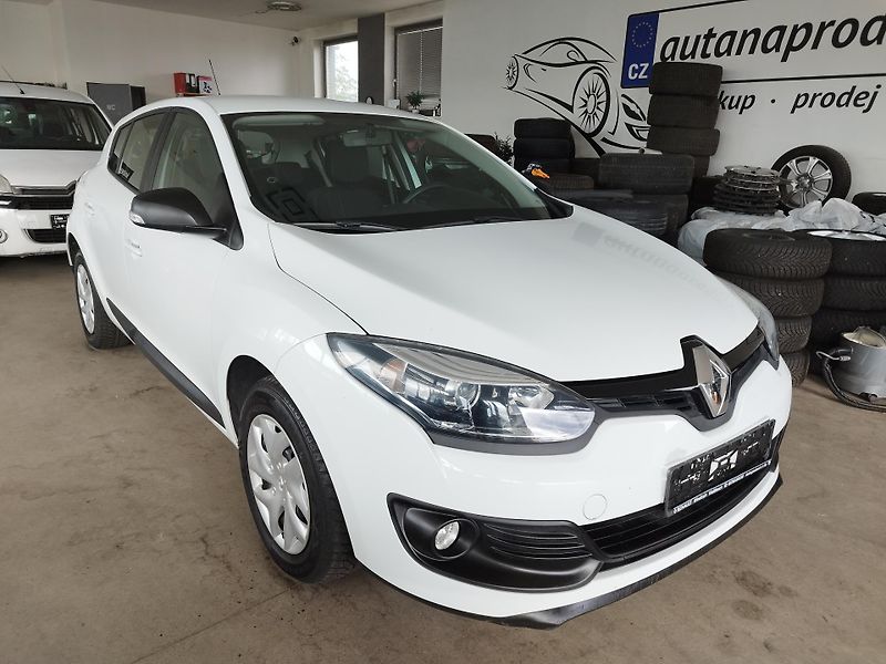 Renault Mégane (2015) 1,6i 81KW klima najeto 99000 - fotka 1 z 29