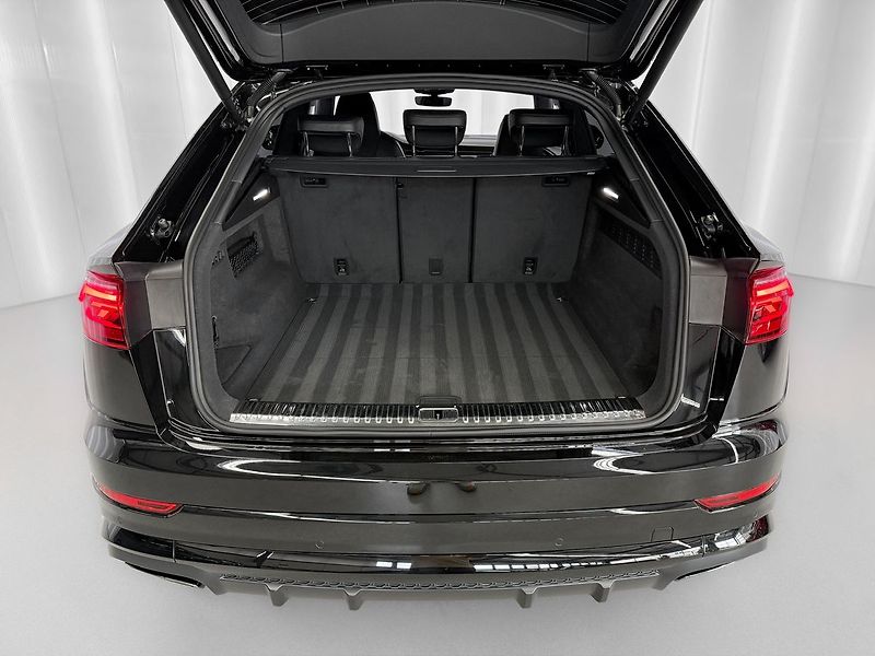 Audi Q8 50 TDI QUATTRO, S-LINE, MASÁŽE - fotka 33 z 33
