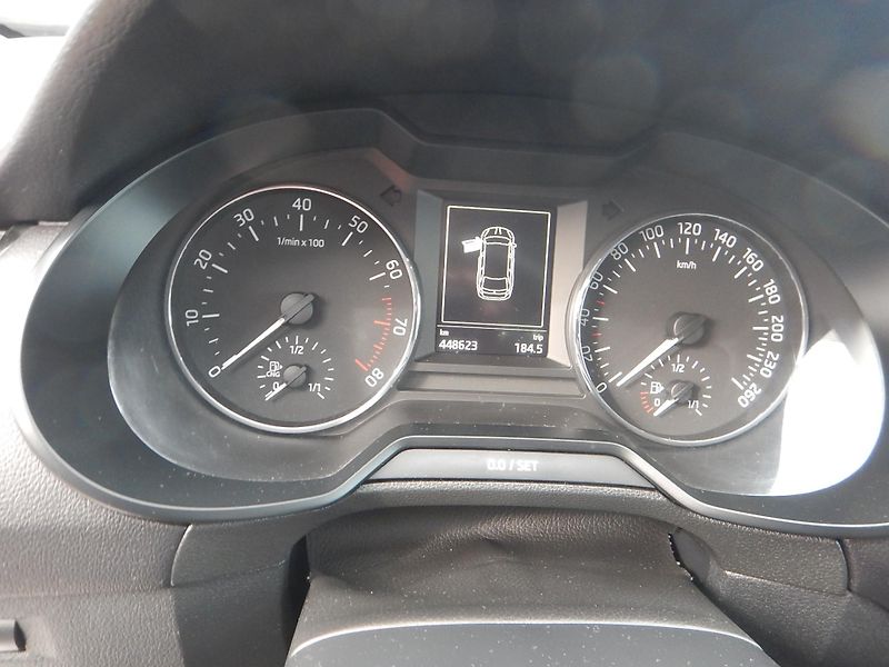 Škoda Octavia 1.4i CNG, KLIMA - fotka 18 z 27