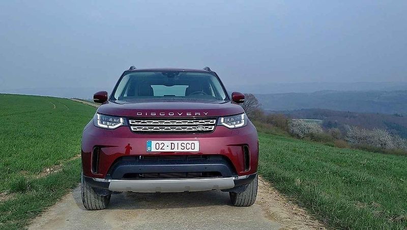Land Rover Discovery.