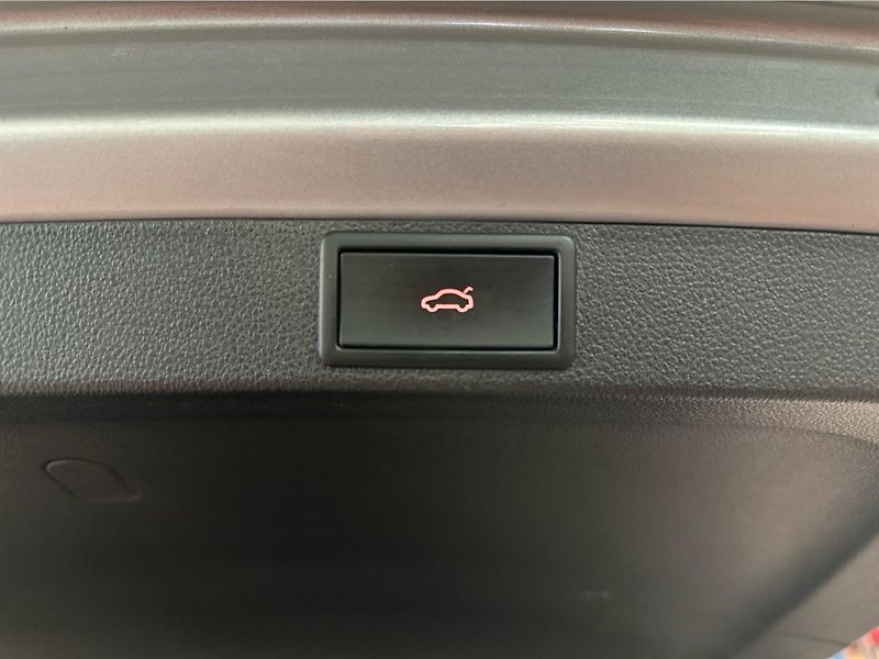 Škoda Octavia 2,0TDi 110kW STYLE KOMFORT DSG - fotka 12 z 25
