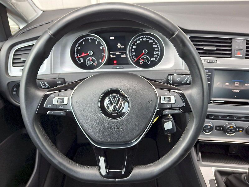 Volkswagen Golf (2017) Comfort 1,4TSi 92kW - fotka 15 z 32
