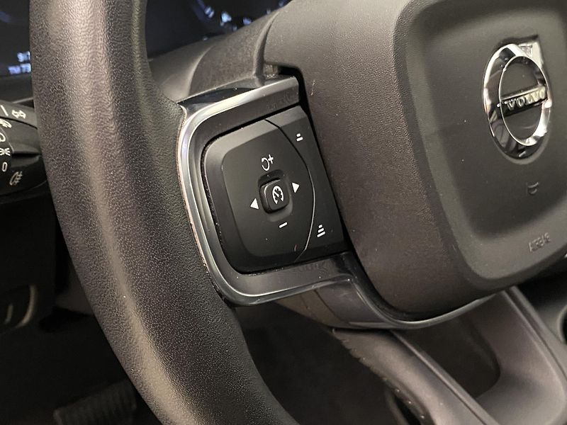 Volvo XC40 T5 RECHARGE INSCRIPTION AUT - fotka 20 z 50