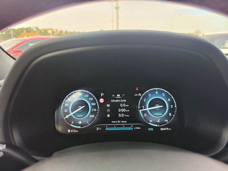 Hyundai i30 1.5 T-GDI/103kW N-Line DCT - fotka 16 z 35