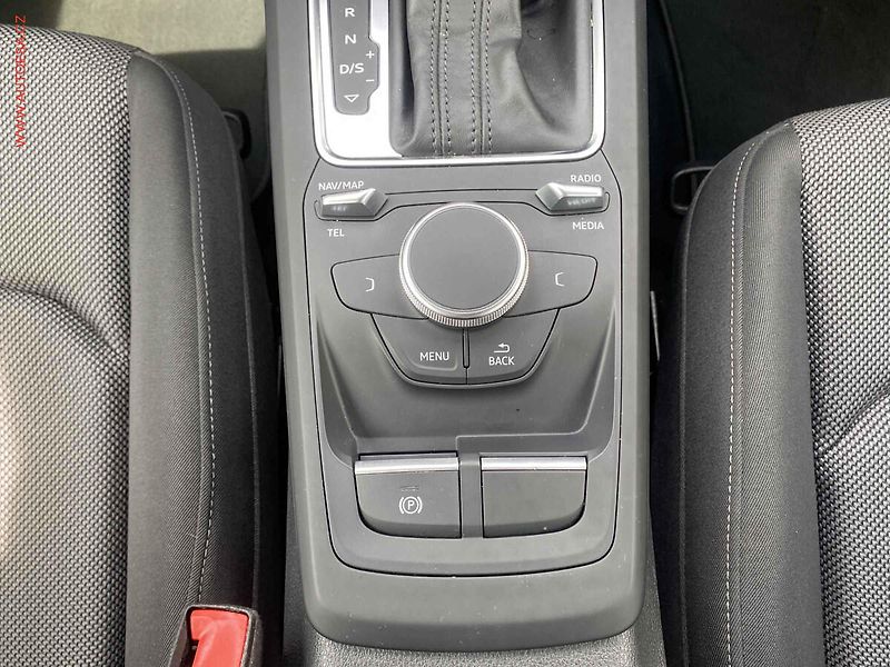 Audi Q2 (2017) 1.4 TFSi, AT, LED, kamera - fotka 13 z 18