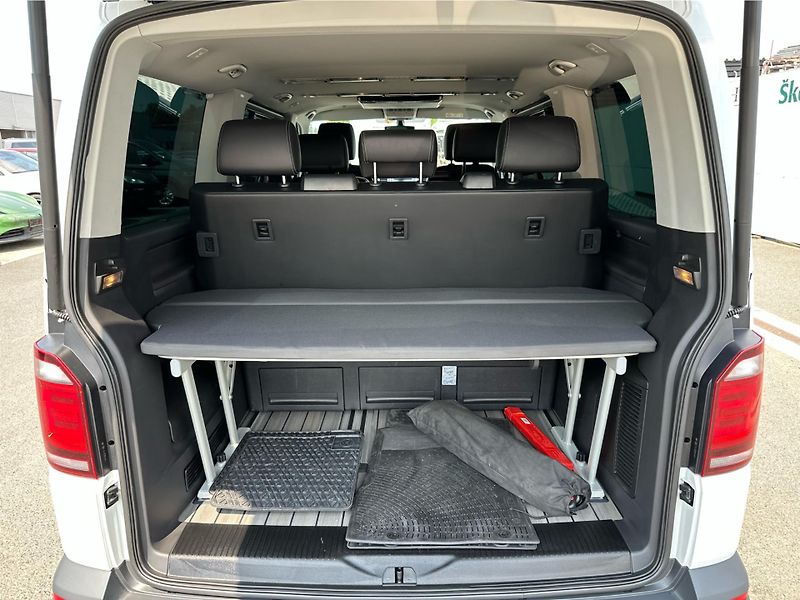 Volkswagen Multivan 2,0 TDI / 146 kW PanAm 4MOT DS - fotka 13 z 26