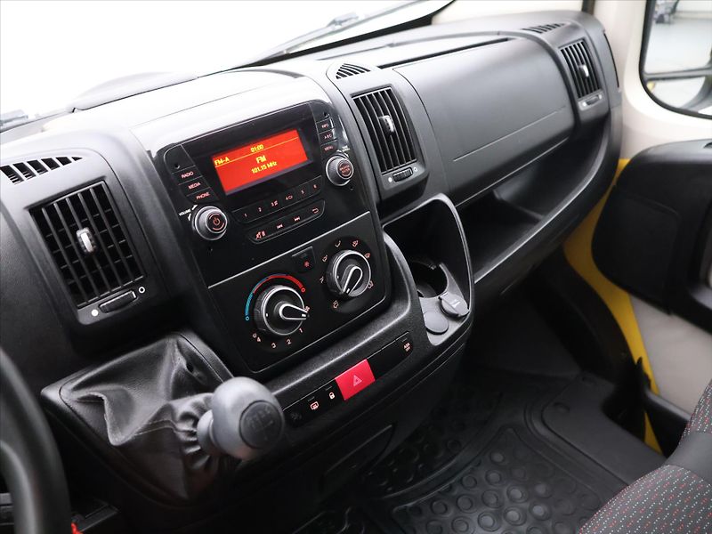 Peugeot Boxer 2,2 HDI 96kW 3300 L3H2 CZ - fotka 15 z 24
