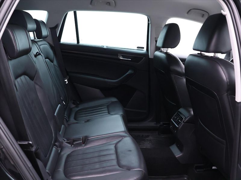 Škoda Kodiaq 2,0 TDI DSG 4x4 L&K DPH CZ 1Ma - fotka 13 z 39