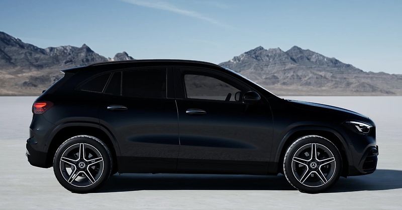 Mercedes-Benz GLA (2026) 200 d 4M linie AMG 140 Years - fotka 2 z 10