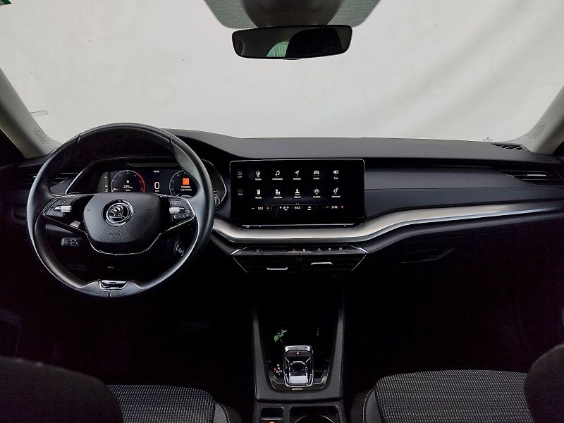 Škoda Octavia (2023) Combi Ambition 2,0 Tdi 110 Kw - fotka 5 z 36