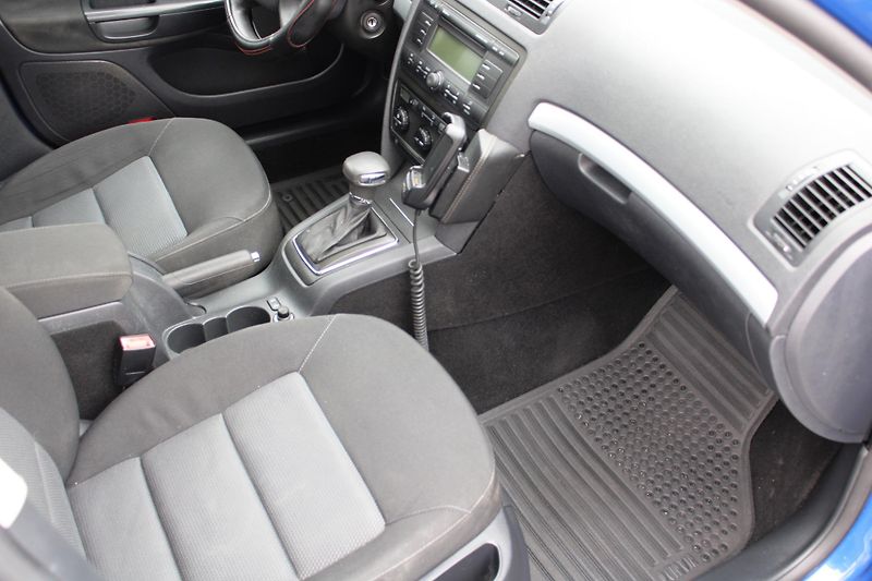 Škoda Octavia (2007) 1,6i AUTOMAT KLIMA EL.OKNA ALU - fotka 12 z 16