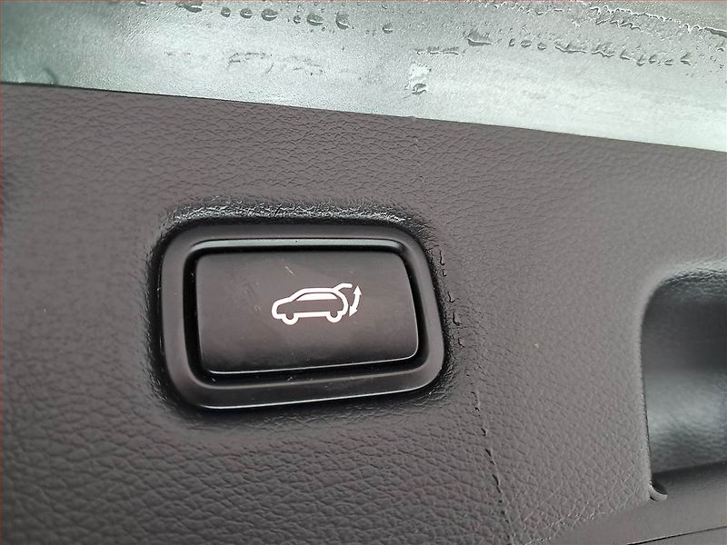 Kia Ceed (2023) GT Line 1.5 T-GDI - fotka 21 z 21
