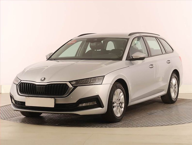Škoda Octavia (2023) Ambition 2.0 TDI, ČR,1.maj - fotka 2 z 24