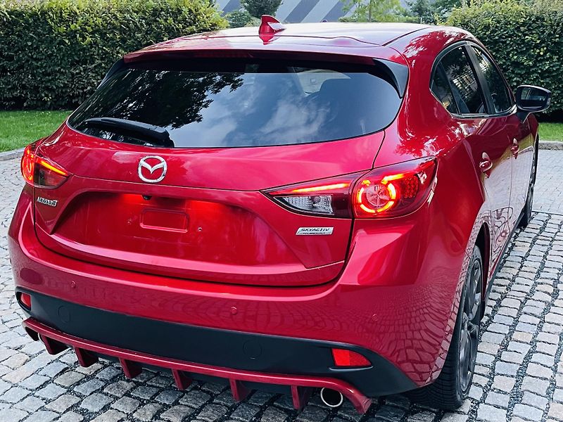 Mazda 3 2.0i MANUÁL LED KAMERA VÝHŘEV - fotka 14 z 43