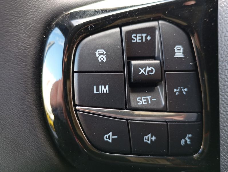 Ford Tourneo Custom (2025) 2.0 170k L2 Titanium Winter - fotka 28 z 47